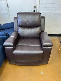 37” W Manual Recliner Chair with CupHolders