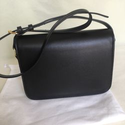 Authentic CELINE BROWN TRIOMPHE Shoulder Bag for Sale in Madisonville, KY -  OfferUp