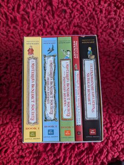 Mysterious Benedict Society full Box series 5 Books by Miller Brown kids Graphic novel w box unused