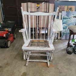 Free Amish Style Ricking Chair