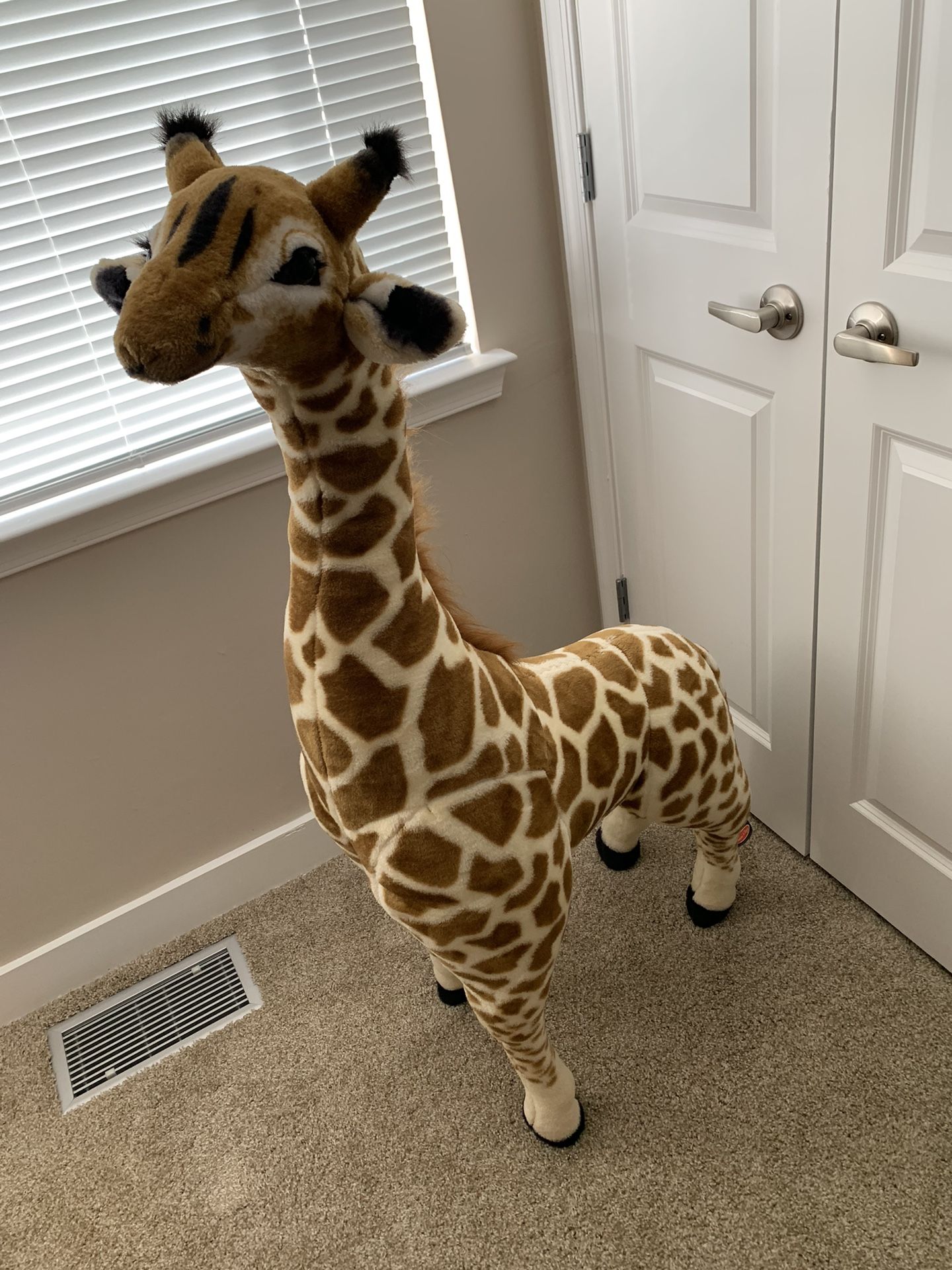 Giant Giraffe - Lifelike Stuffed Animal