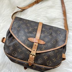 Authentic Pre-Owned Louis Vuitton Saumur 30 Messenger Bag