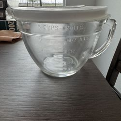 Pampered Chef 8 Cup Batter Mixing Bowl With Lid