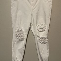 American Eagle, Women’s White Next Level Strech Distressed Ankle Jeans, Size 22