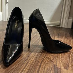 Stiletto Heels Black Size 6