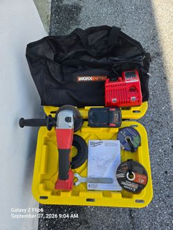 Milwaukee M18 2686-20  4 1/2" Grinder