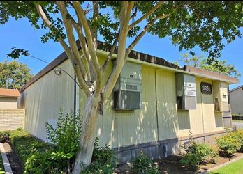 1993 Triple wide office trailer for sale size 34’x60’