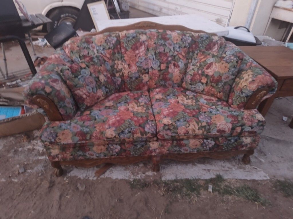 Heavy Floral Pattern. Couch