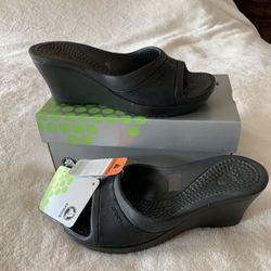 Brand new Croc wedges