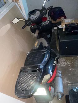 2000 Italica Scooter
