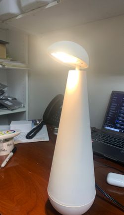 Table lamp