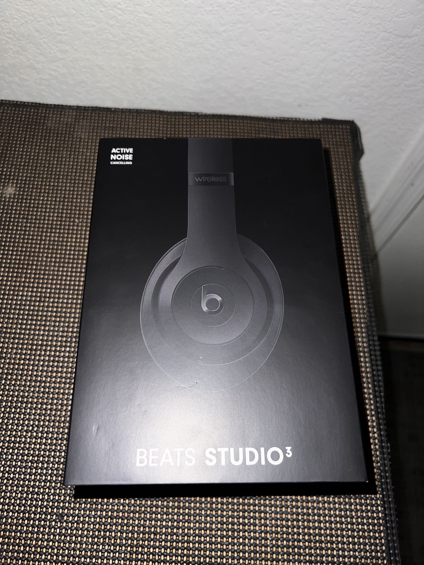 Studio Beats 3