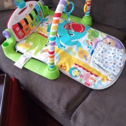 Infant Play Match Piano Lights 2 Blankies 