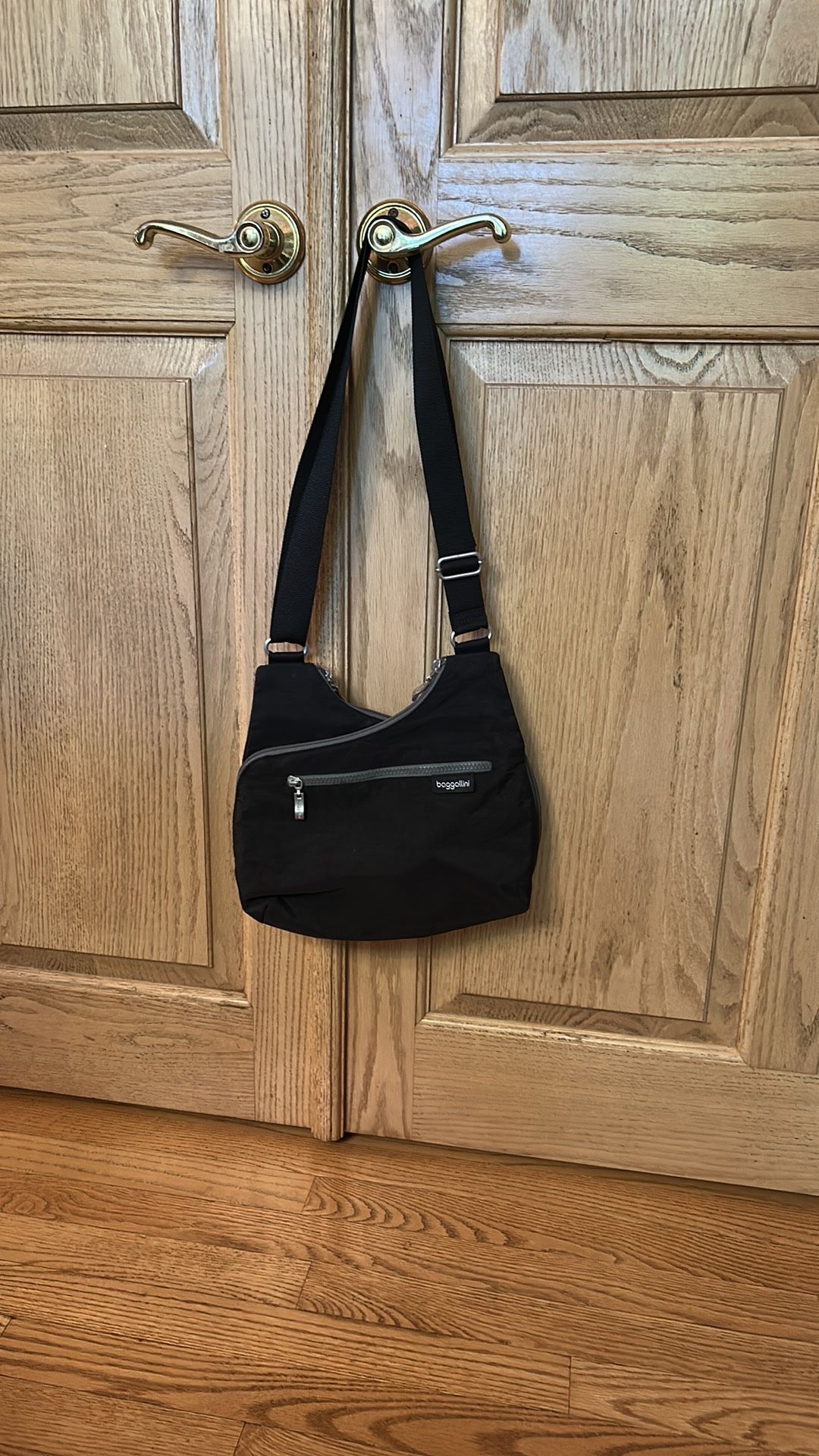 Baggallini Black Crossbody Bag