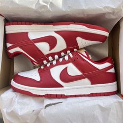Nike Dunk Low USC (Size 9.5, 10, 10.5, 11, 12)