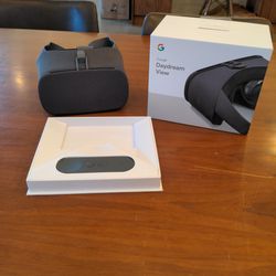 VR Headset Google Daydream View