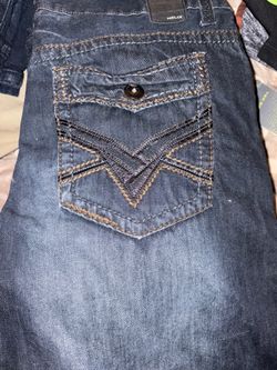 Never worn. Mens 34x30 jeans
