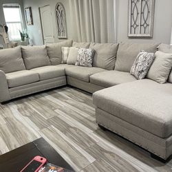 Cottage CHIC Sectional 150” 4 Pcs  