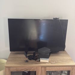 ROKU SMART TV