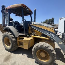 John Deere 410K Backhoe