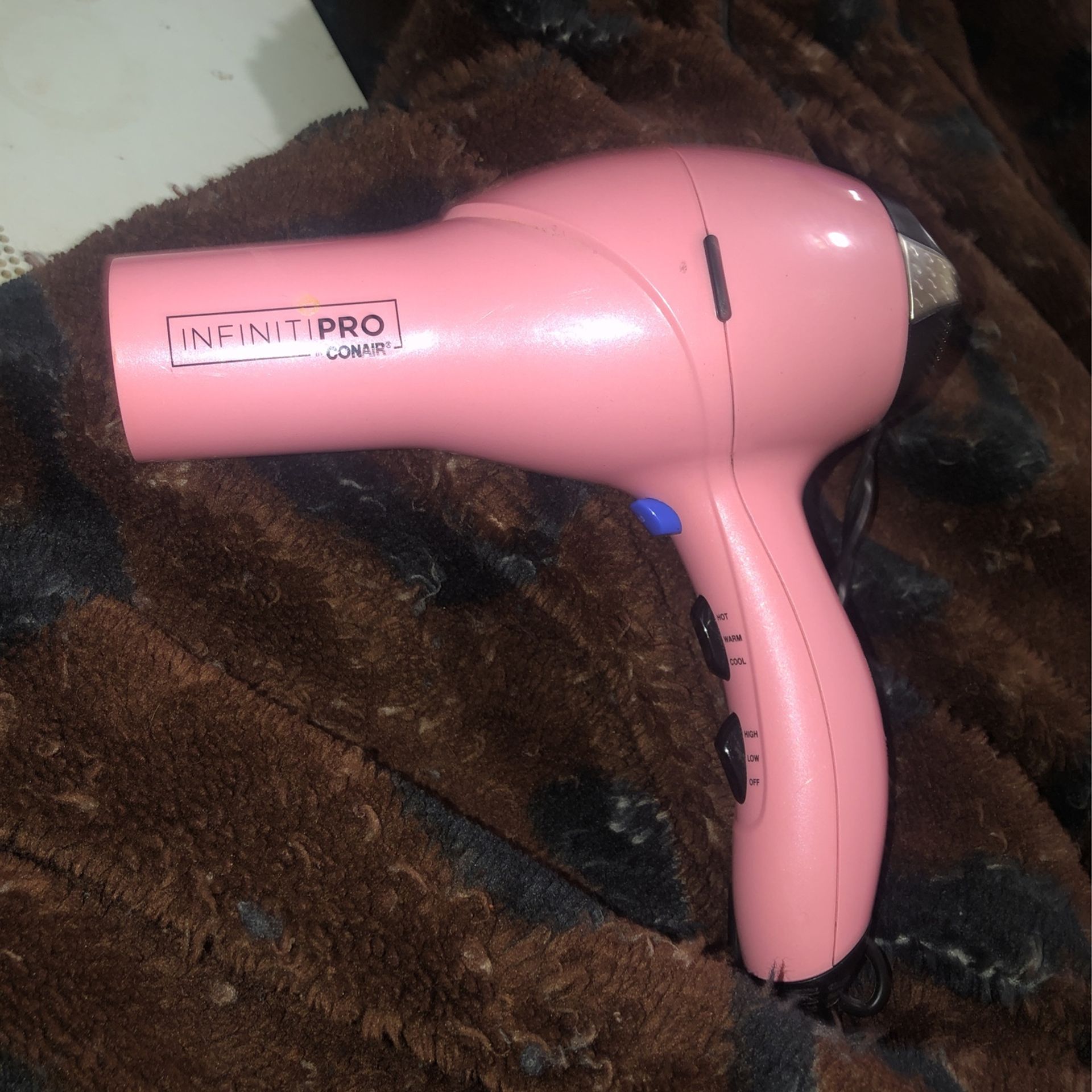 Hairdryer 