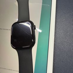 Apple Watch 10th Gen Bluetooth / Small Scratch On Screen
