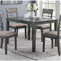 5 PC DINNING SET NEW IN BOX ☎️ 1714586,2564