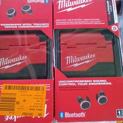 Milwaukee  Ear Buds