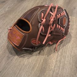 Rawlings Glove