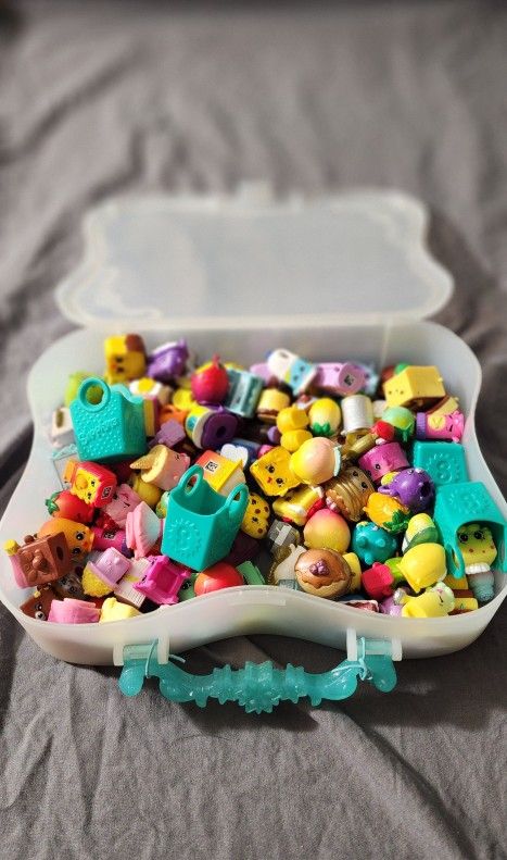 Random Lot of Shopkins