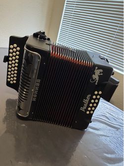 Acordeón Hohner Panther FBbEb con Mochila/Estuche Original | Hohner Panther Accordion FBbEb & Hohner Backpack