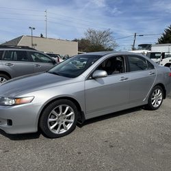 2006 Acura TSX Base w/ Navigation Sedan 4D 	•	1 owner 	•	148,000 miles 	•	Clean title & clean Carfax 	•	Well maintained 	•	Super clean inside and out 