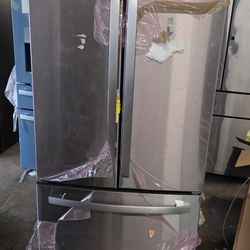 NEW GE REFRIGERATOR 33 INCH FRENCH DOOR STAINLESS STEEL 
