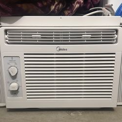 AC Window Unit