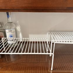 Set (4) Cabinet Self Riser/organizer