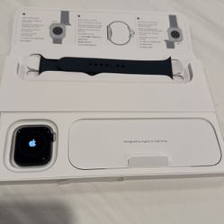 Apple Watch 2nd Gen SE 40mm GPS and Cellular Unlocked