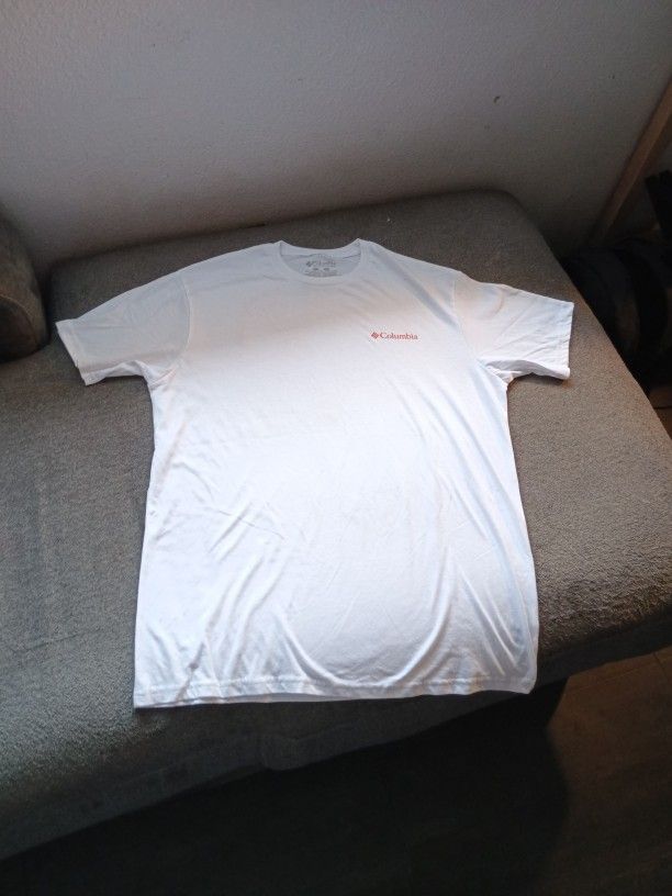 Columbia T Shirt