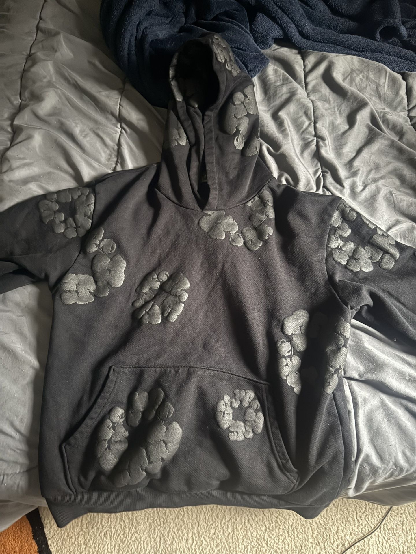 Large Denim Tears Hoodie Fits Like Medium $125