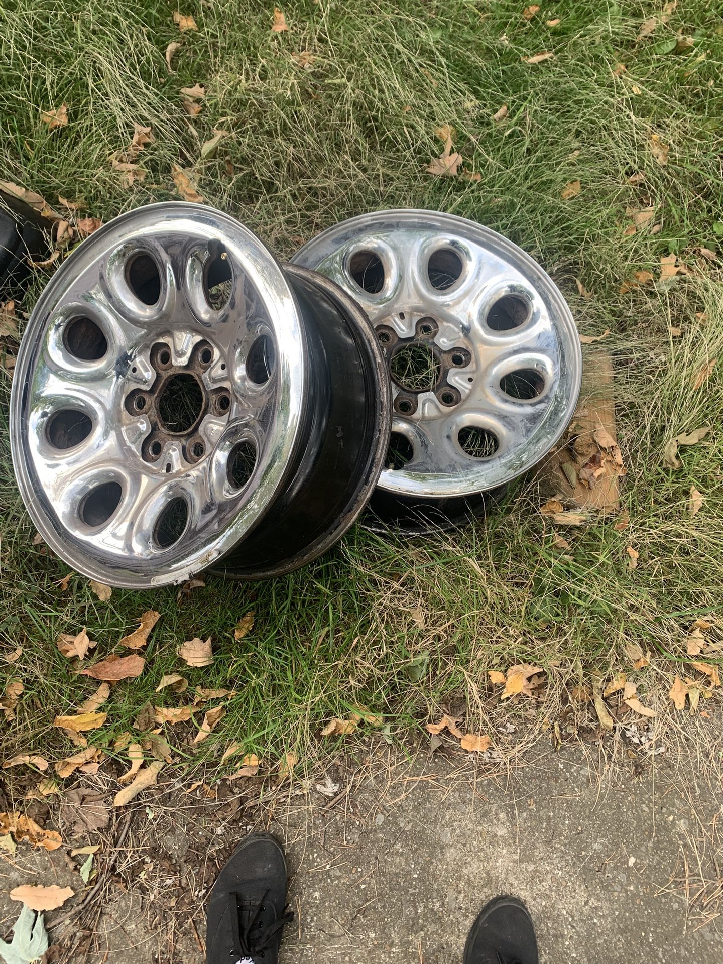 set of 4 ,17 inch rims