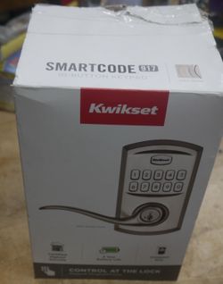 Kwikset SmartCode 917 Entry Traditional Residential Electronic Lever - 99170-001. NEW. OPEN BOX. BOX WAS OPEN FOR INSPECTION.