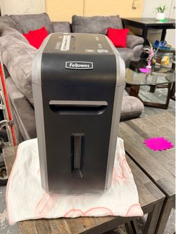 Fellowes 99ci Commercial Cross Cut Shredder (Paper, Cds, Dvds, Staples, Paper Clips...etc)