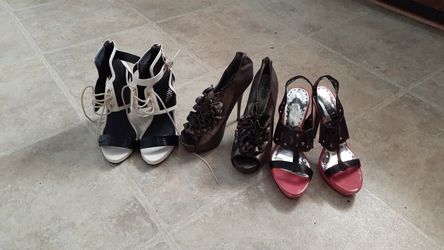 3 PAIR OF HIGH HEEL SSIZE 8 AND A HALF 5$ EACH
