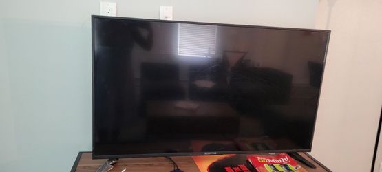 Sceptre Flat Screen TV 55" w roku