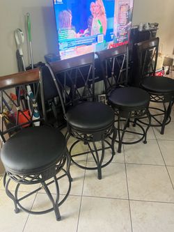 4 bar Stools