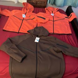 Nike techs brand new with tags 