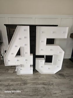 LIGHT UP NUMBERS #4 AND #5