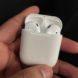Apple AirPods 