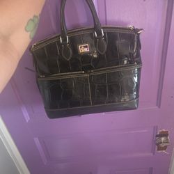 Dooney & Bourke Bag