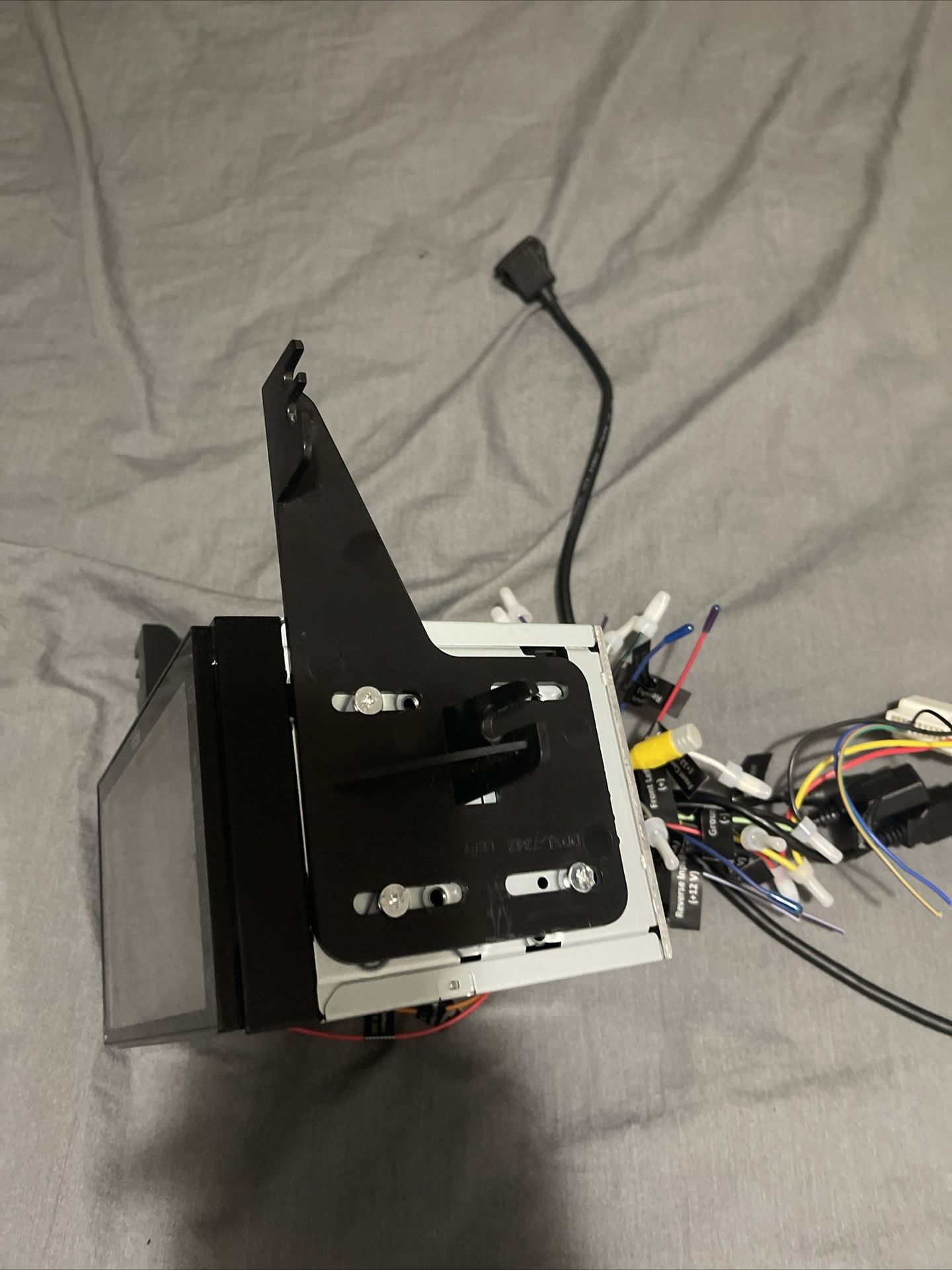 BOSS BV800ACP Radio With Apple CarPlay And 2013 Hyundai Sonata Dash Kit