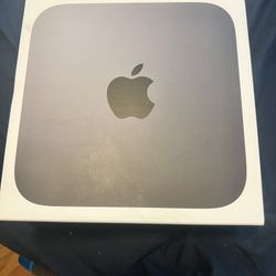 Apple Mac Mini 2018 Model A1993 Like New 
